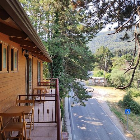 Hotel Toni Llogora Dukat 外观 照片